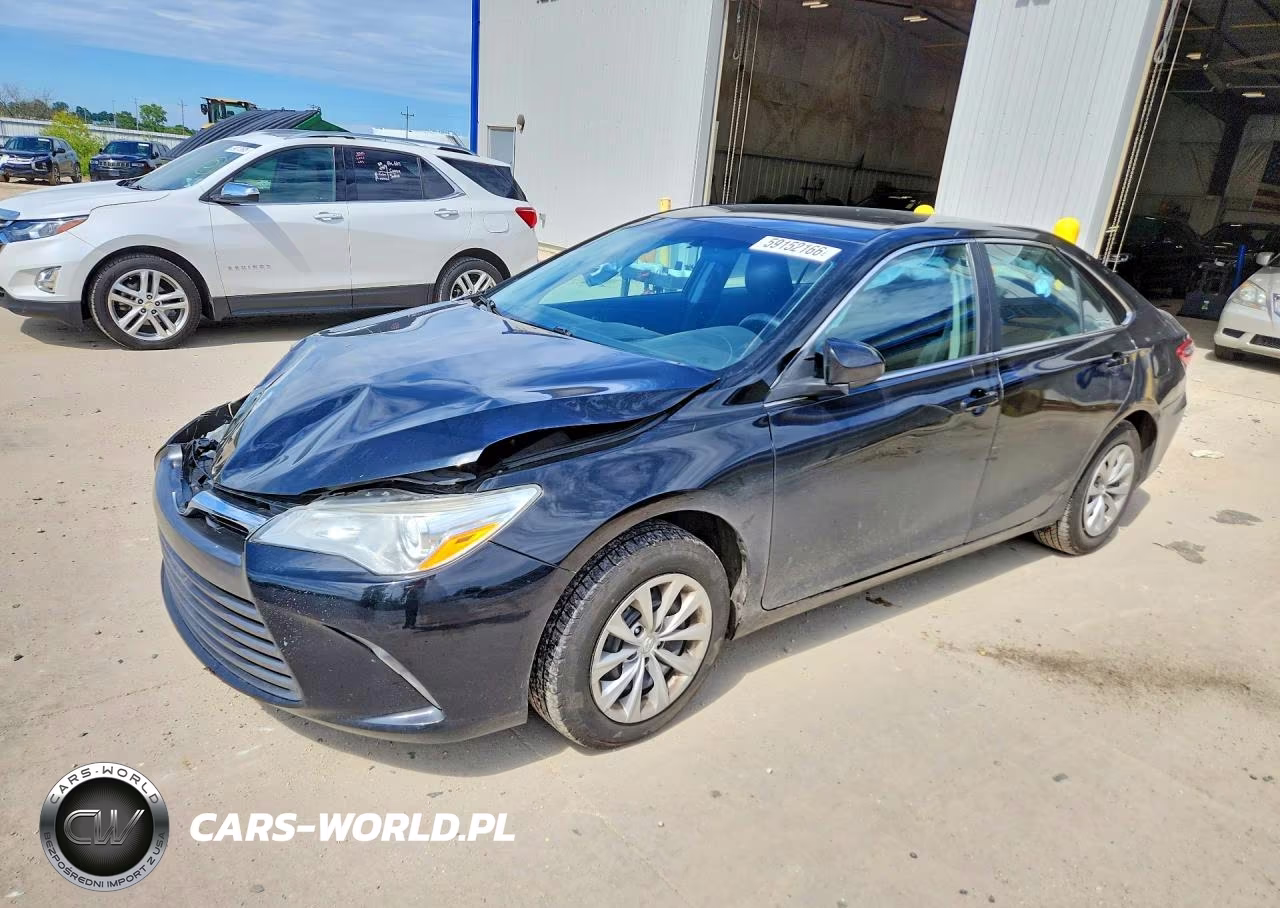 2016 Toyota Camry – zdjęcie 1 z 12