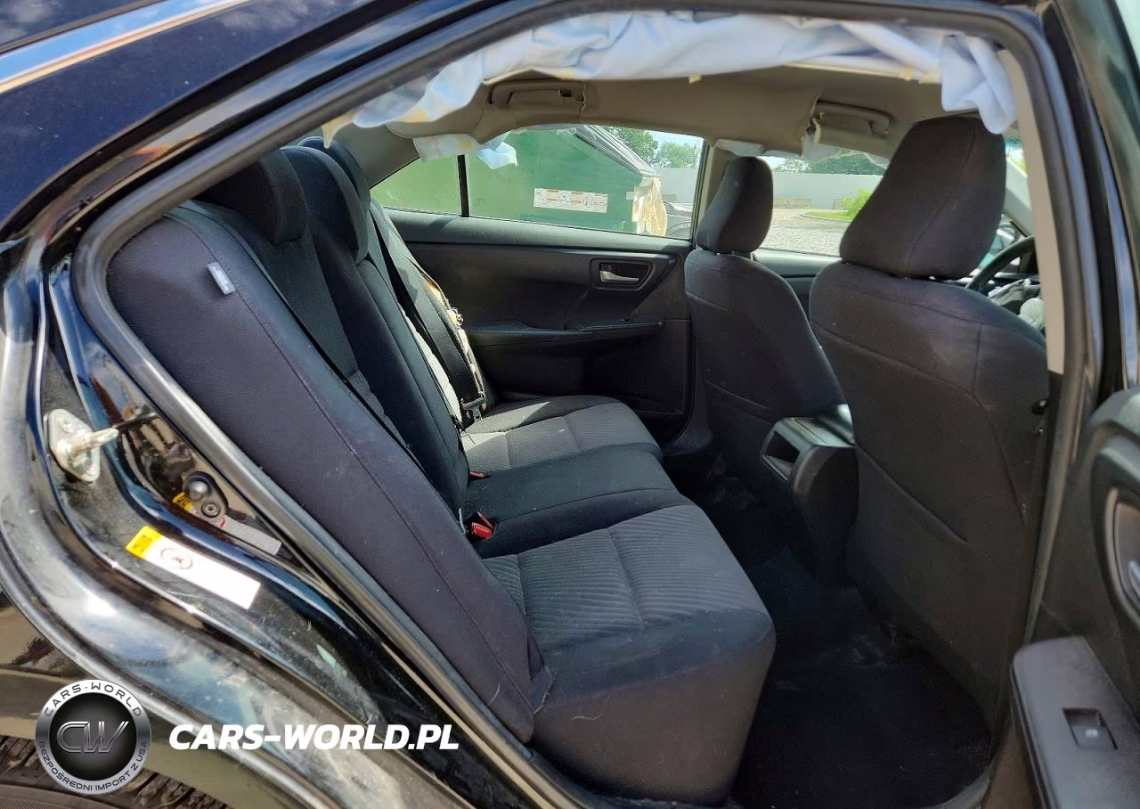 2016 Toyota Camry VIN:4T4BF1FK4GR582761 - 10