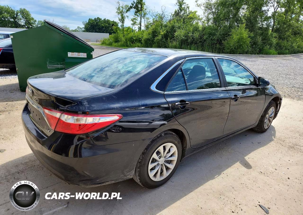 2016 Toyota Camry VIN:4T4BF1FK4GR582761 - 3