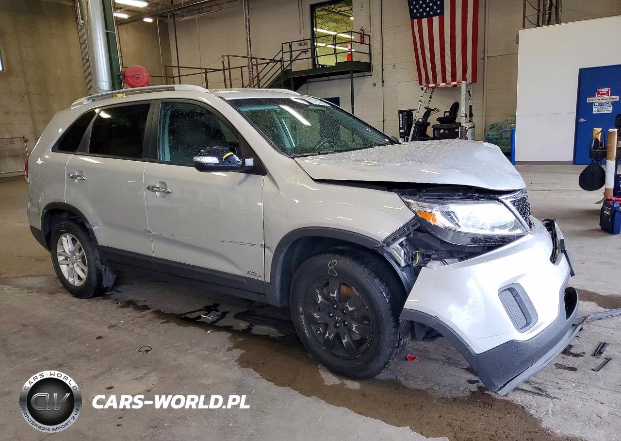 2015 Kia Sorento Lx VIN:5XYKTDA7XFG606430 - 4