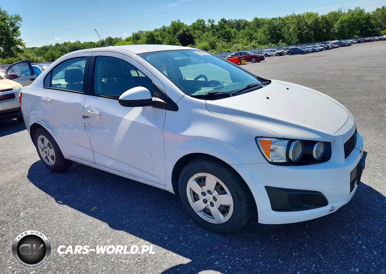 2015 Chevrolet Sonic Ls VIN:1G1JA5SG6F4118394 - 4