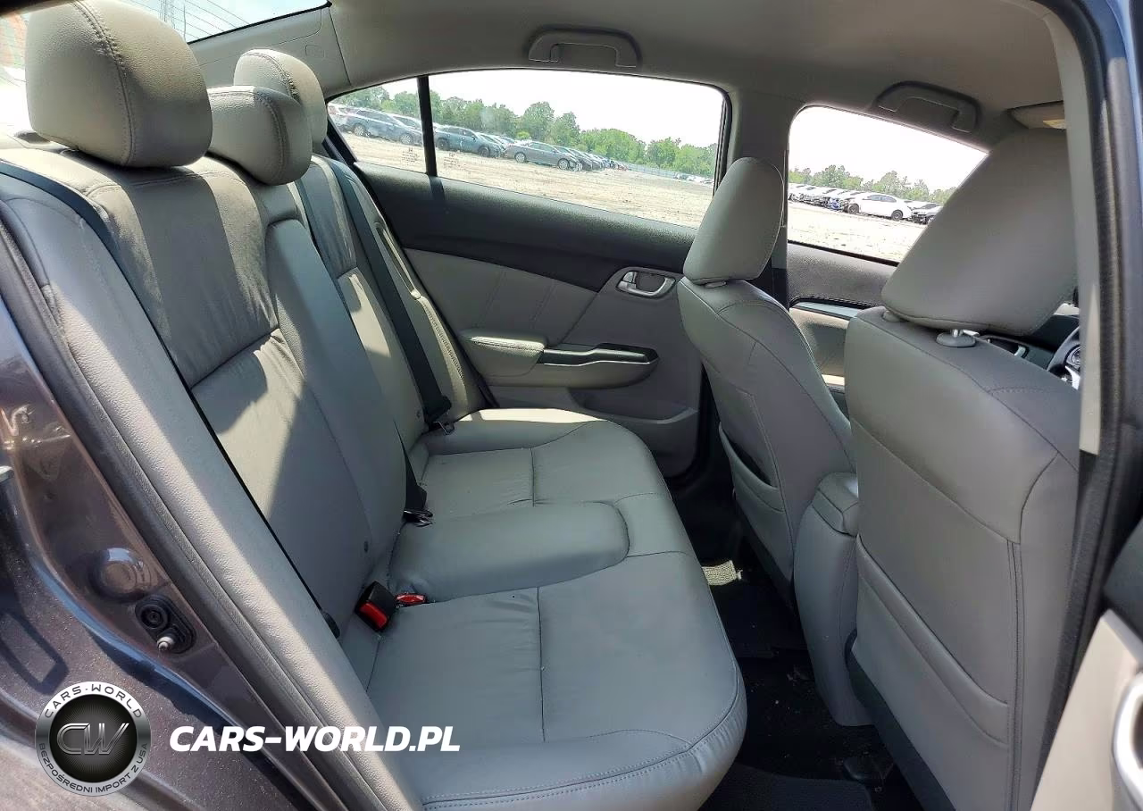 2015 Honda Civic Hybrid L VIN:19XFB4F32FE200178 - 10
