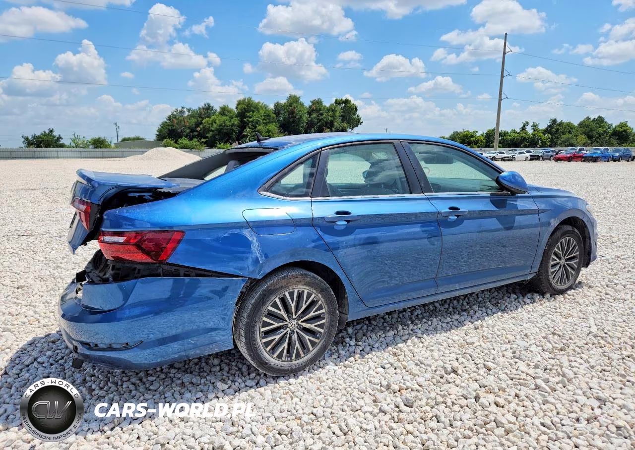 2020 Volkswagen Jetta R-Line VIN:3VWCB7BU9LM045923 - 3