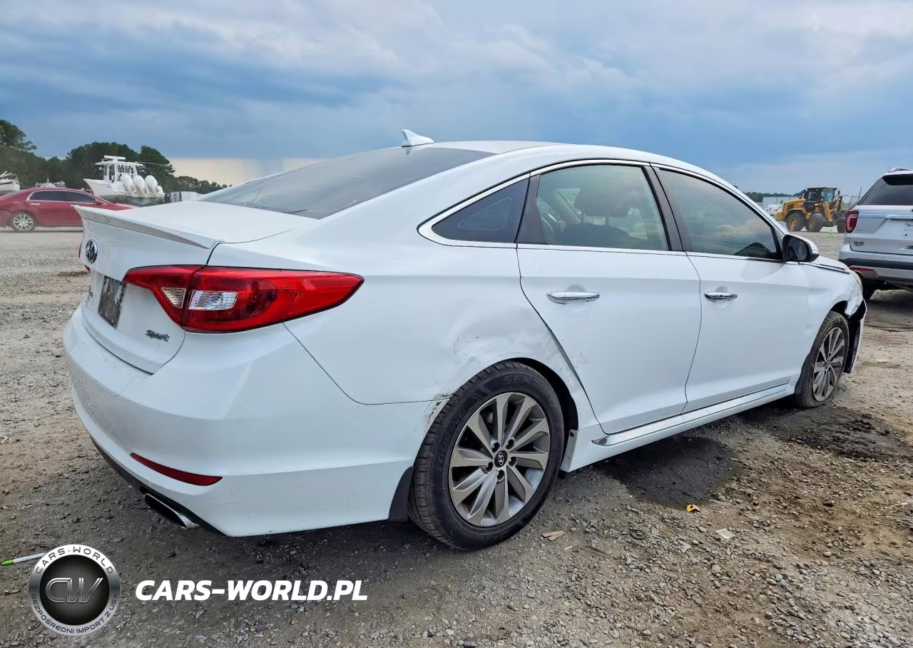 2017 Hyundai Sonata Sport VIN:5NPE34AF1HH466932 - 3