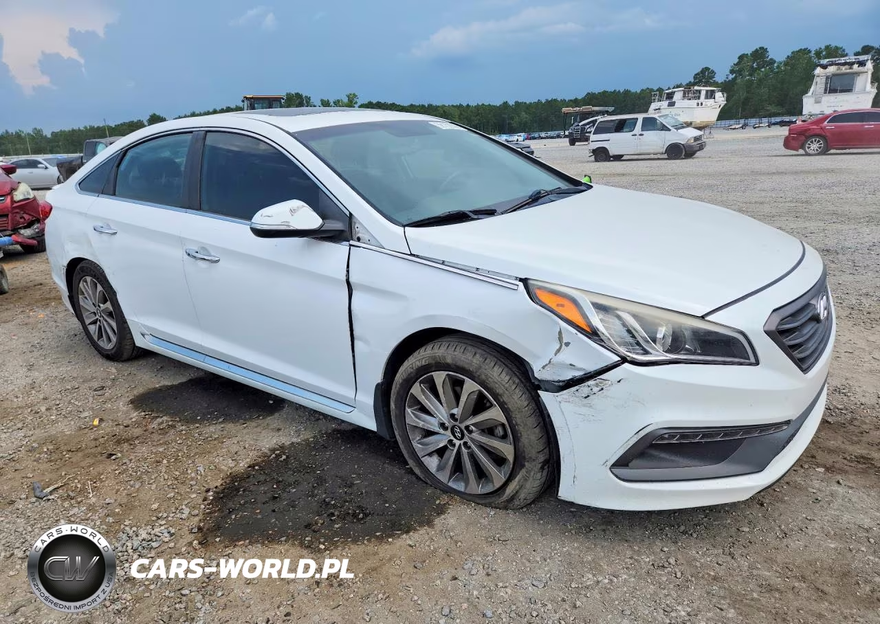 2017 Hyundai Sonata Sport VIN:5NPE34AF1HH466932 - 4