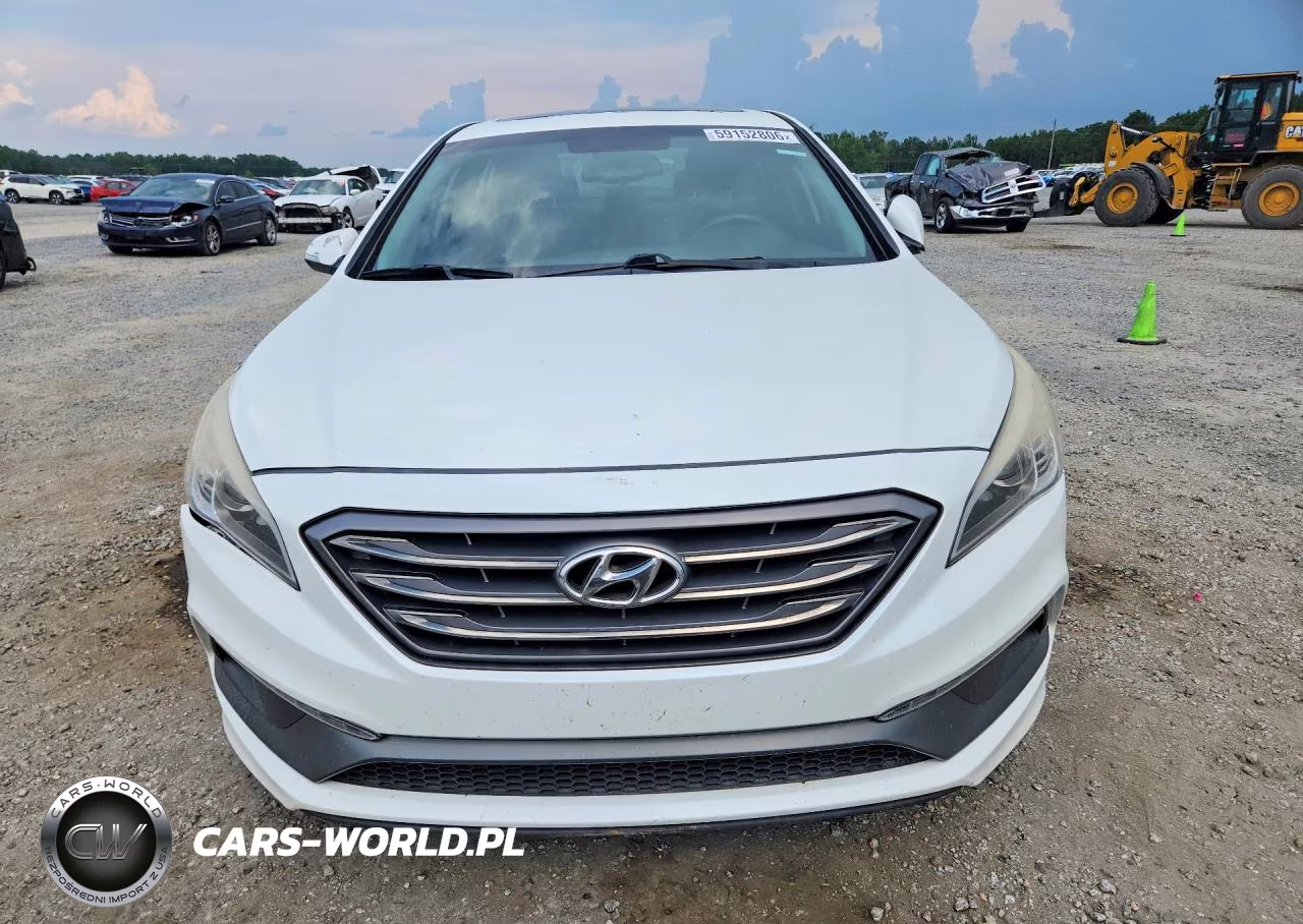 2017 Hyundai Sonata Sport VIN:5NPE34AF1HH466932 - 5