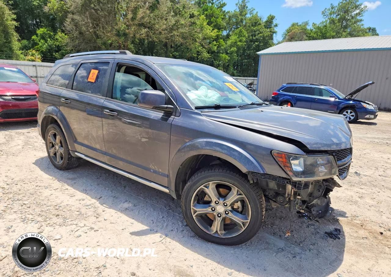 2015 Dodge Journey Crossroad VIN:3C4PDCGB3FT637567 - 4