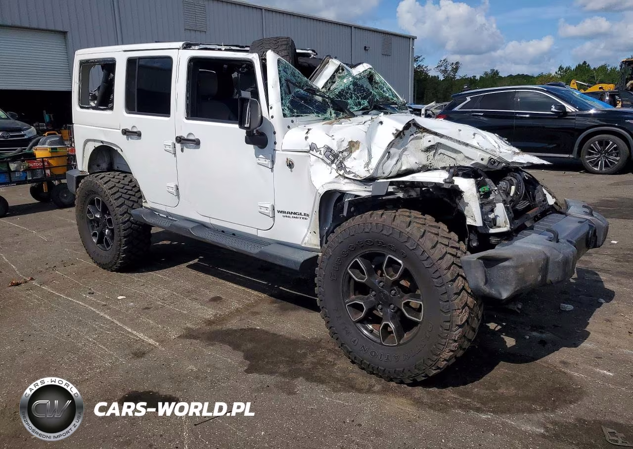 2017 Jeep Wrangler Unlimited Sahara VIN:1C4BJWEG4HL696953 - 4