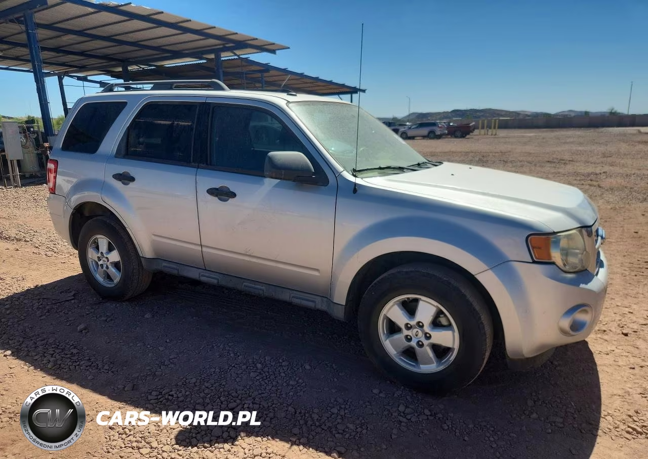 2010 Ford Escape Xlt VIN:1FMCU0D76AKA87686 - 4