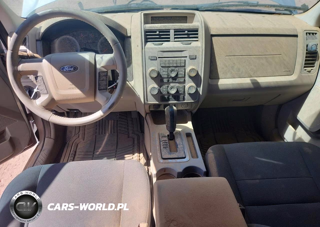 2010 Ford Escape Xlt VIN:1FMCU0D76AKA87686 - 8
