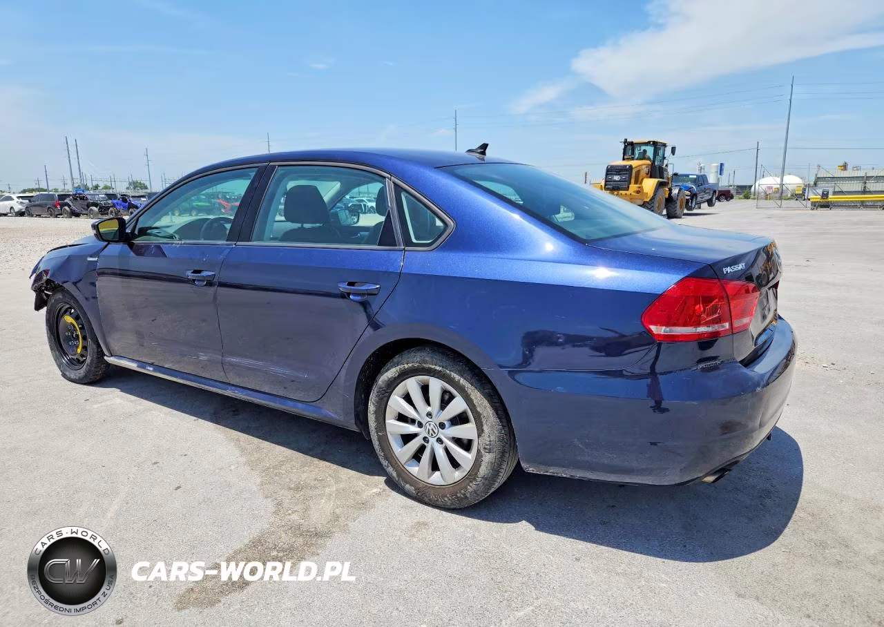2015 Volkswagen Passat S VIN:1VWAS7A35FC021513 - 2