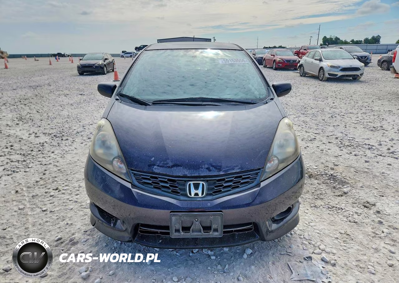2013 Honda Fit Sport VIN:JHMGE8G53DC029995 - 5