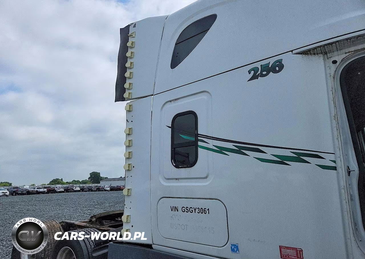 2016 Freightliner Cascadia 125 Semi Truck VIN:3AKGGLDR6GSGY3061 - 9