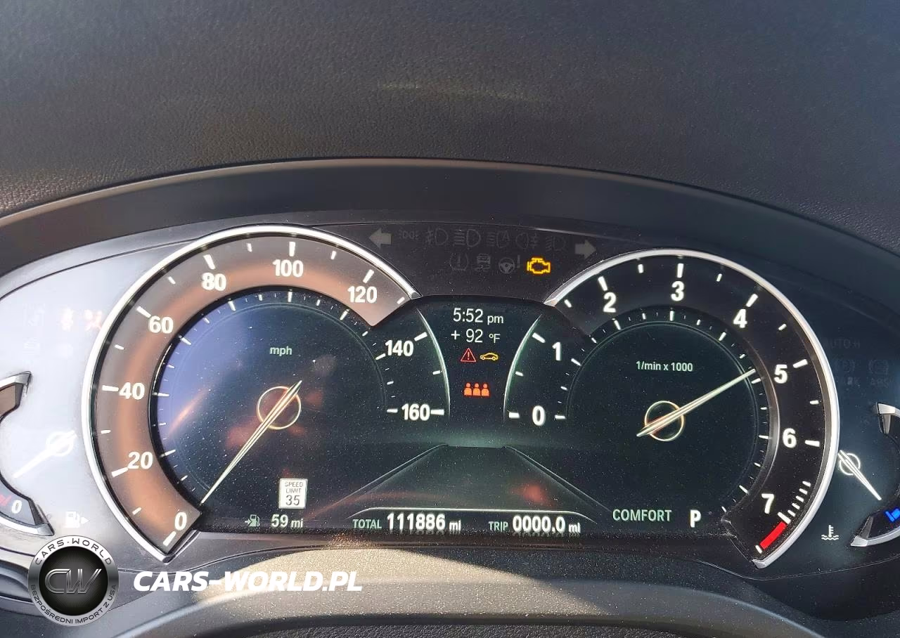 2019 BMW X3 xDrive30I VIN:5UXTR9C51KLE17435 - 9