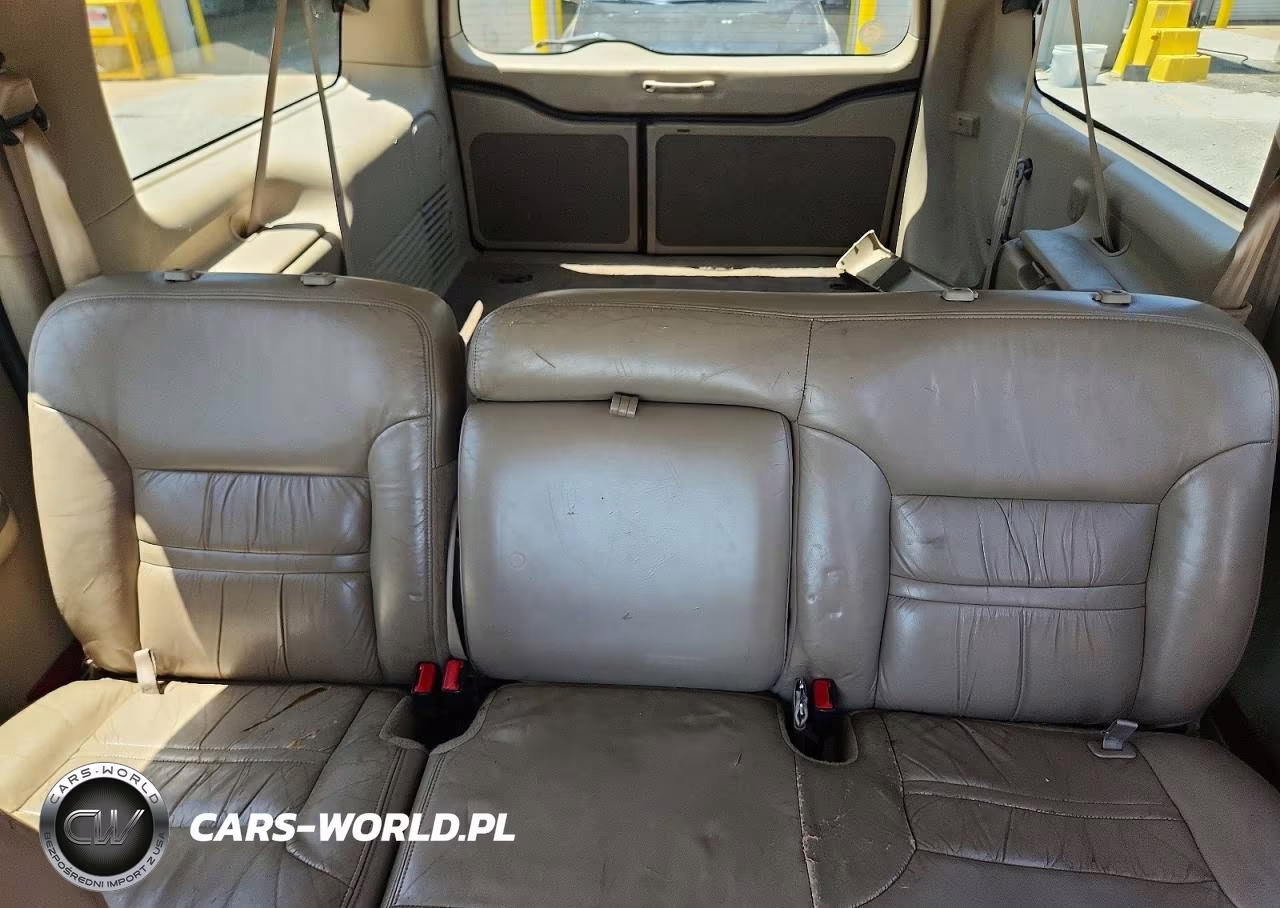 2000 Ford Excursion Limited VIN:1FMNU42L1YEC70261 - 10