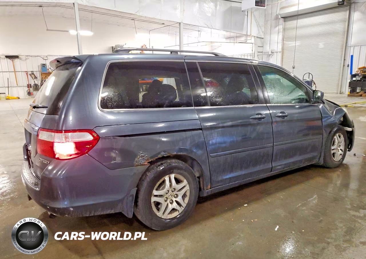 2005 Honda Odyssey VIN:5FNRL384X5B011409 - 3
