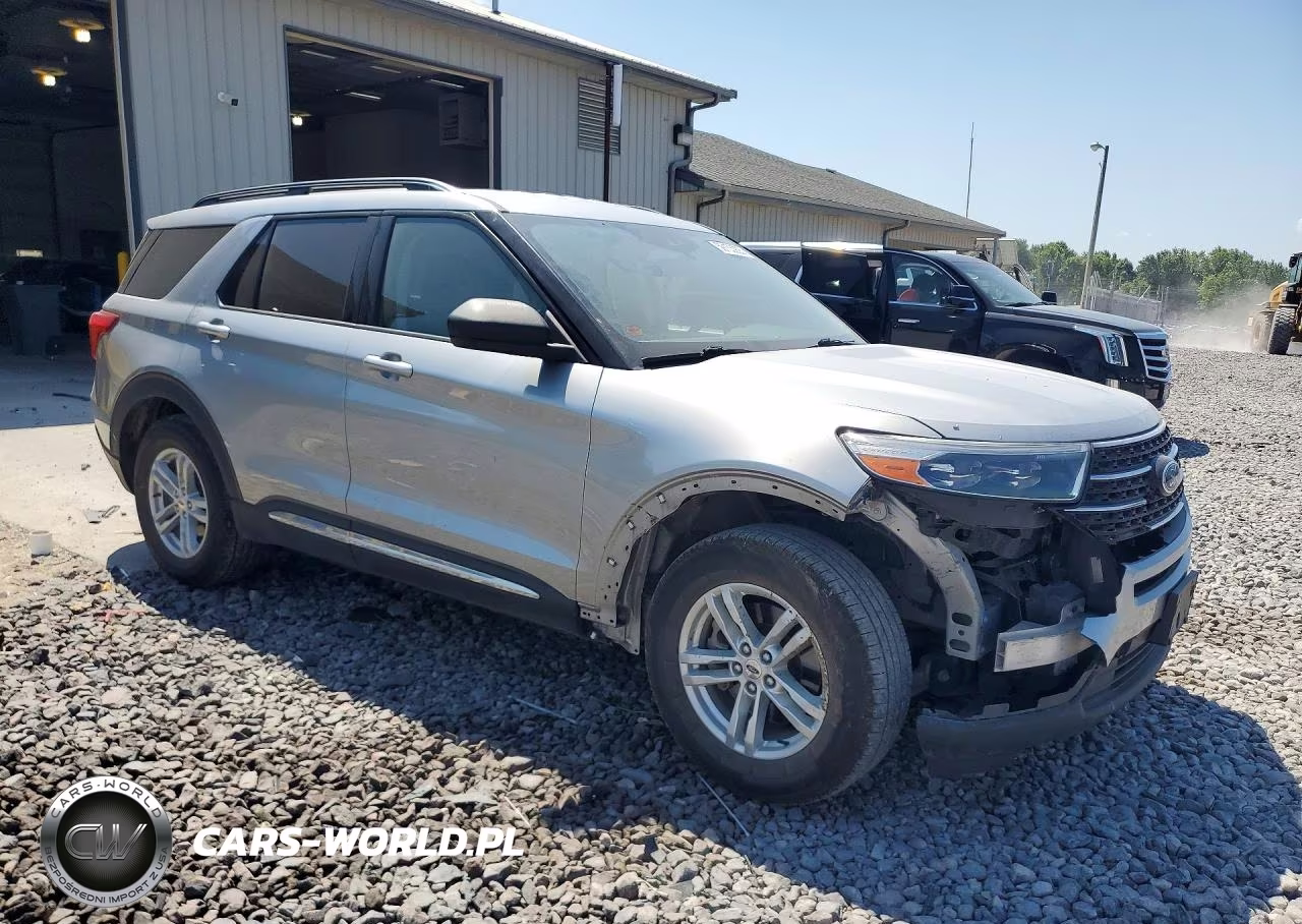 2020 Ford Explorer Xlt VIN:1FMSK7DH0LGC73975 - 4