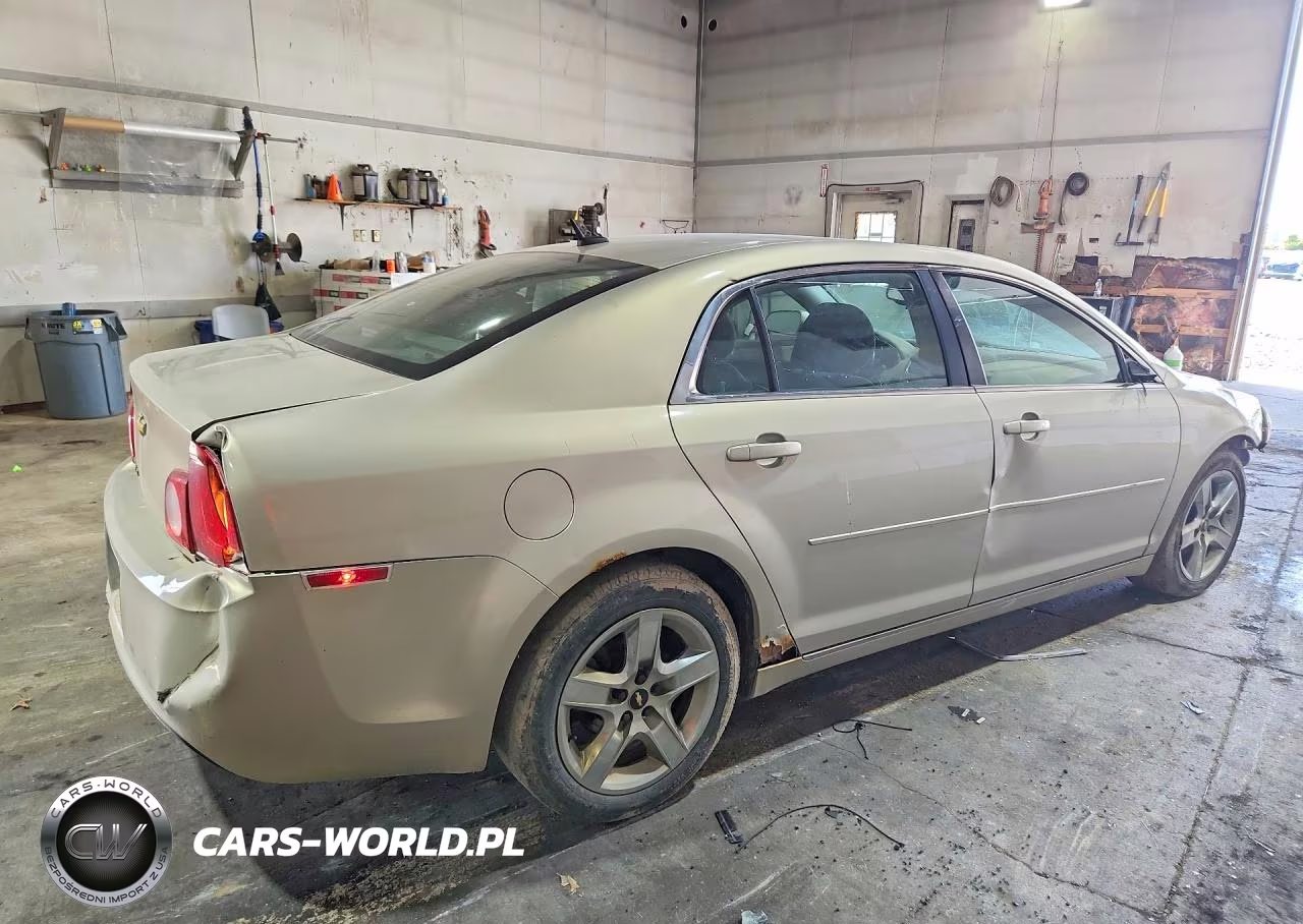 2010 Chevrolet Malibu 1Lt VIN:1G1ZC5EB1AF208658 - 3