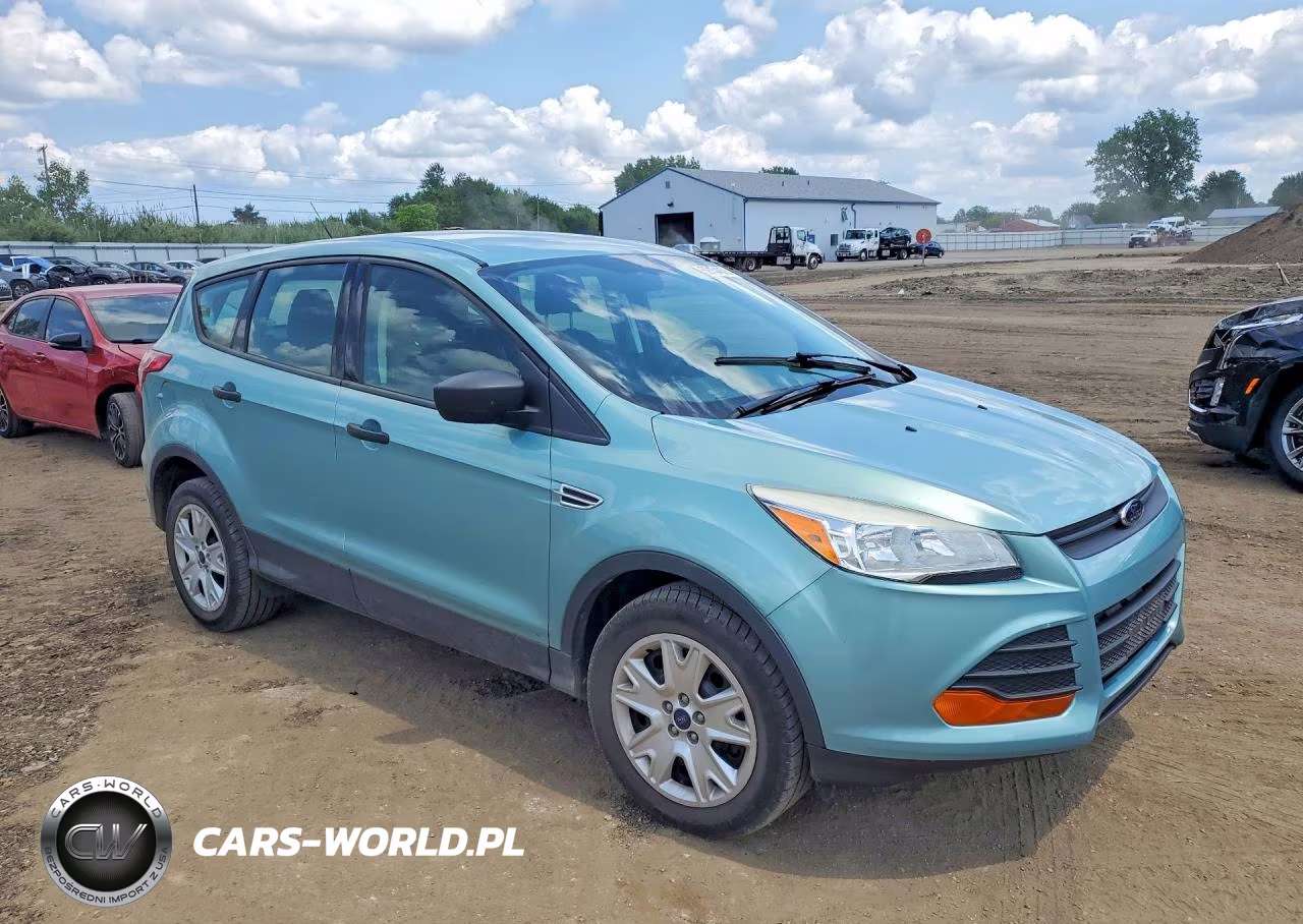 2013 Ford Escape S VIN:1FMCU0F7XDUA84652 - 4