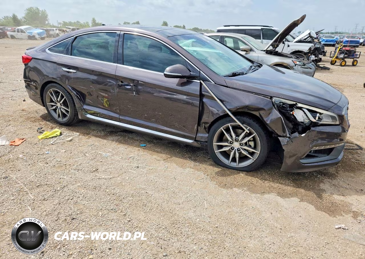 2015 Hyundai Sonata Sport 2.0T VIN:5NPE34AB1FH041589 - 4