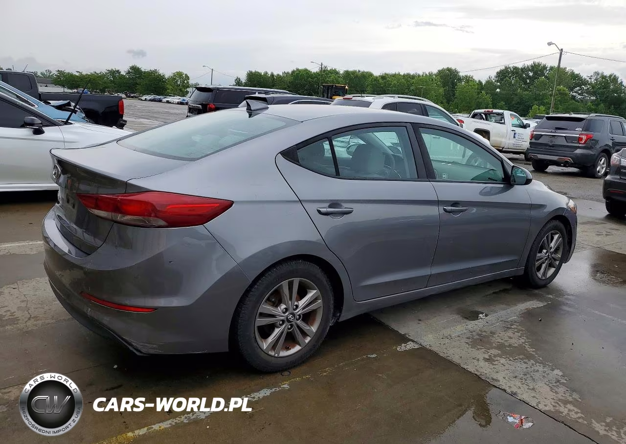 2018 Hyundai 4Dr VIN:5NPD84LF2JH312262 - 3
