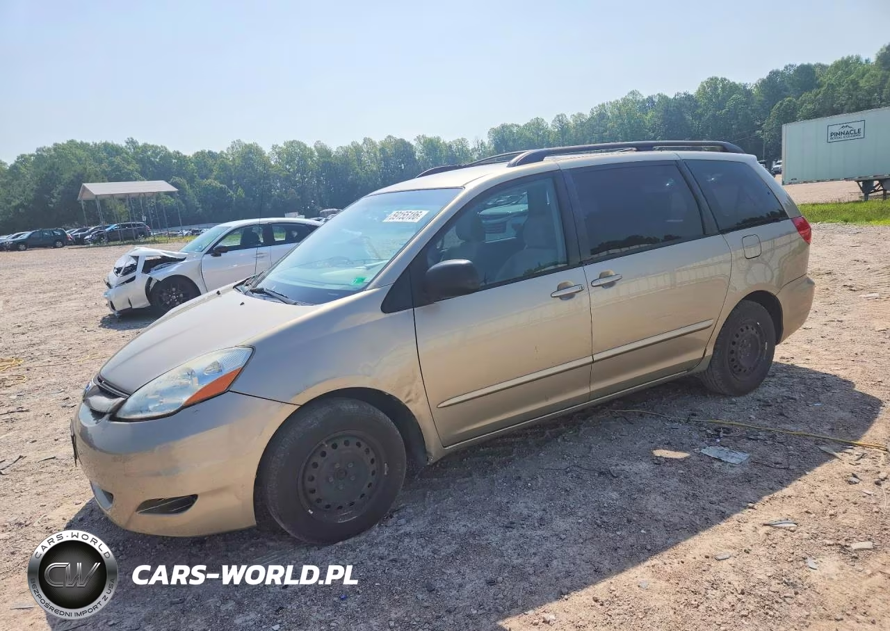 2007 Toyota Sienna Le 8-Passenger