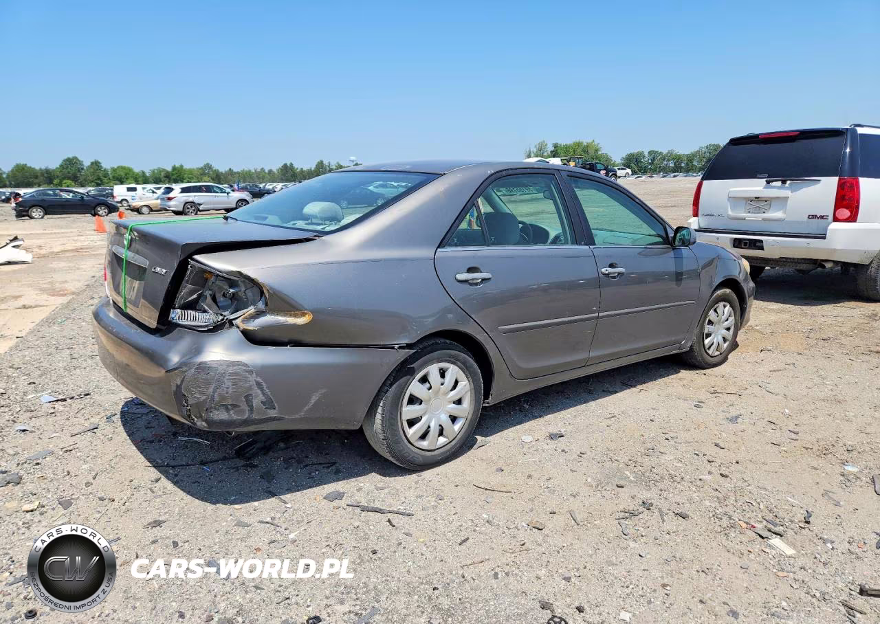 2005 Toyota Camry Standard VIN:4T1BE32K85U590308 - 3