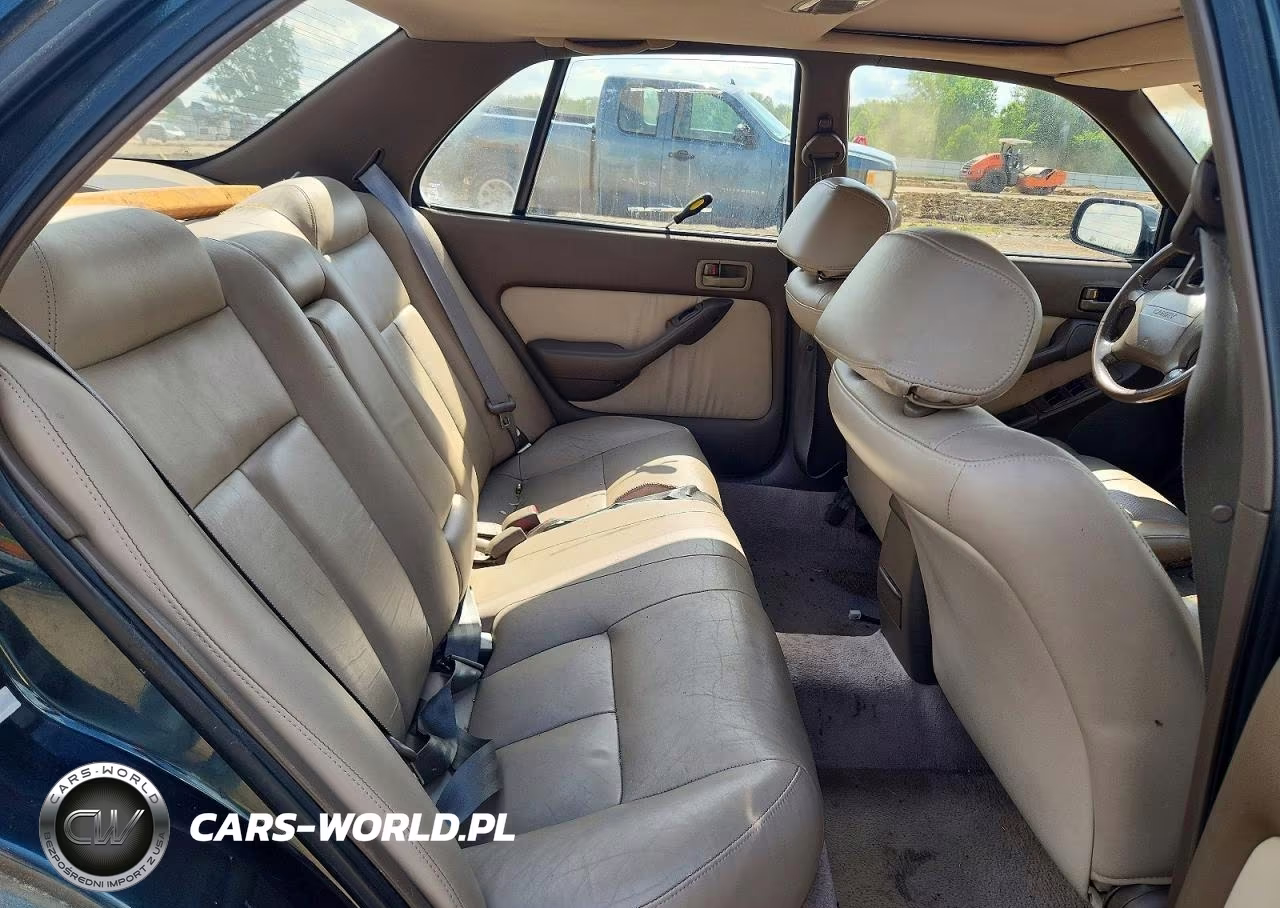 1994 Toyota Camry Xle VIN:4T1GK13E3RU043917 - 10