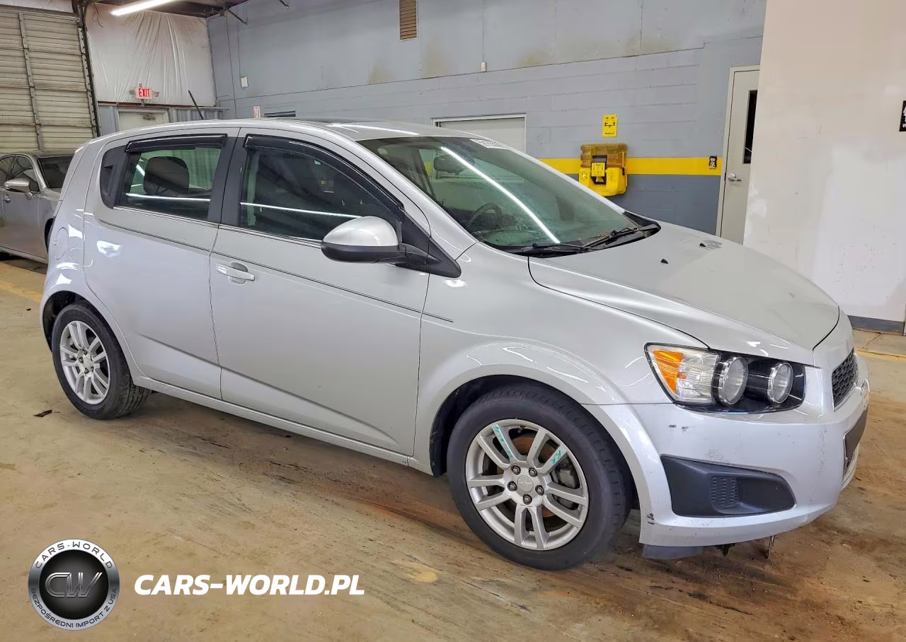 2016 Chevrolet Sonic Lt VIN:1G1JC6SB7G4138790 - 4