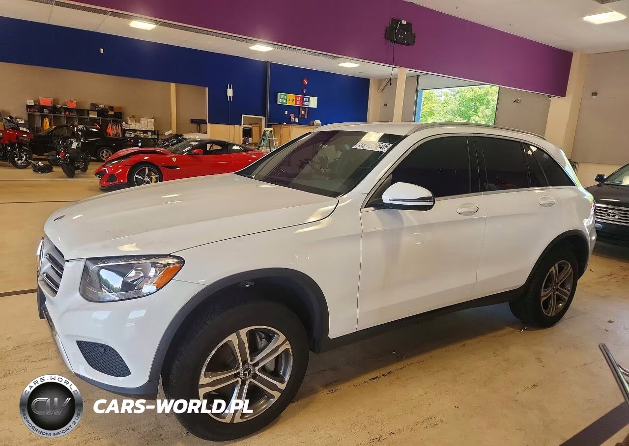 2019 Mercedes-Benz Glc 300 4Matic – zdjęcie 1 z 14