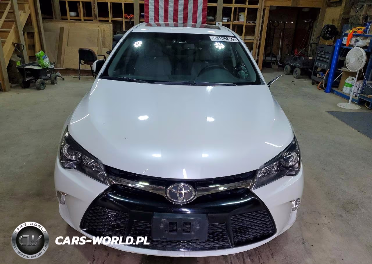 2015 Toyota Camry Se VIN:4T1BF1FK8FU096642 - 5