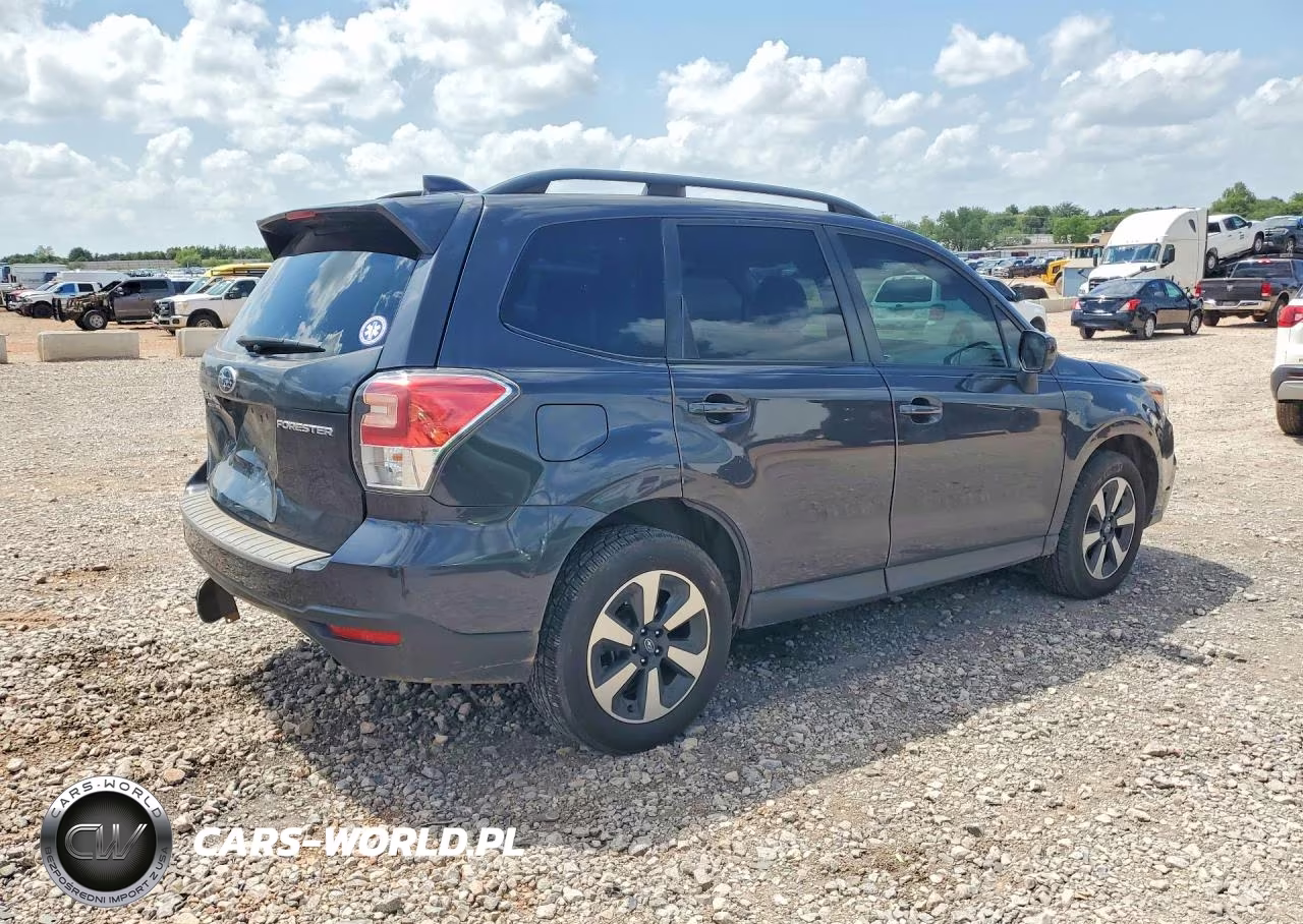 2018 Subaru Forester 2.5I Premium VIN:JF2SJAGC1JH472983 - 3