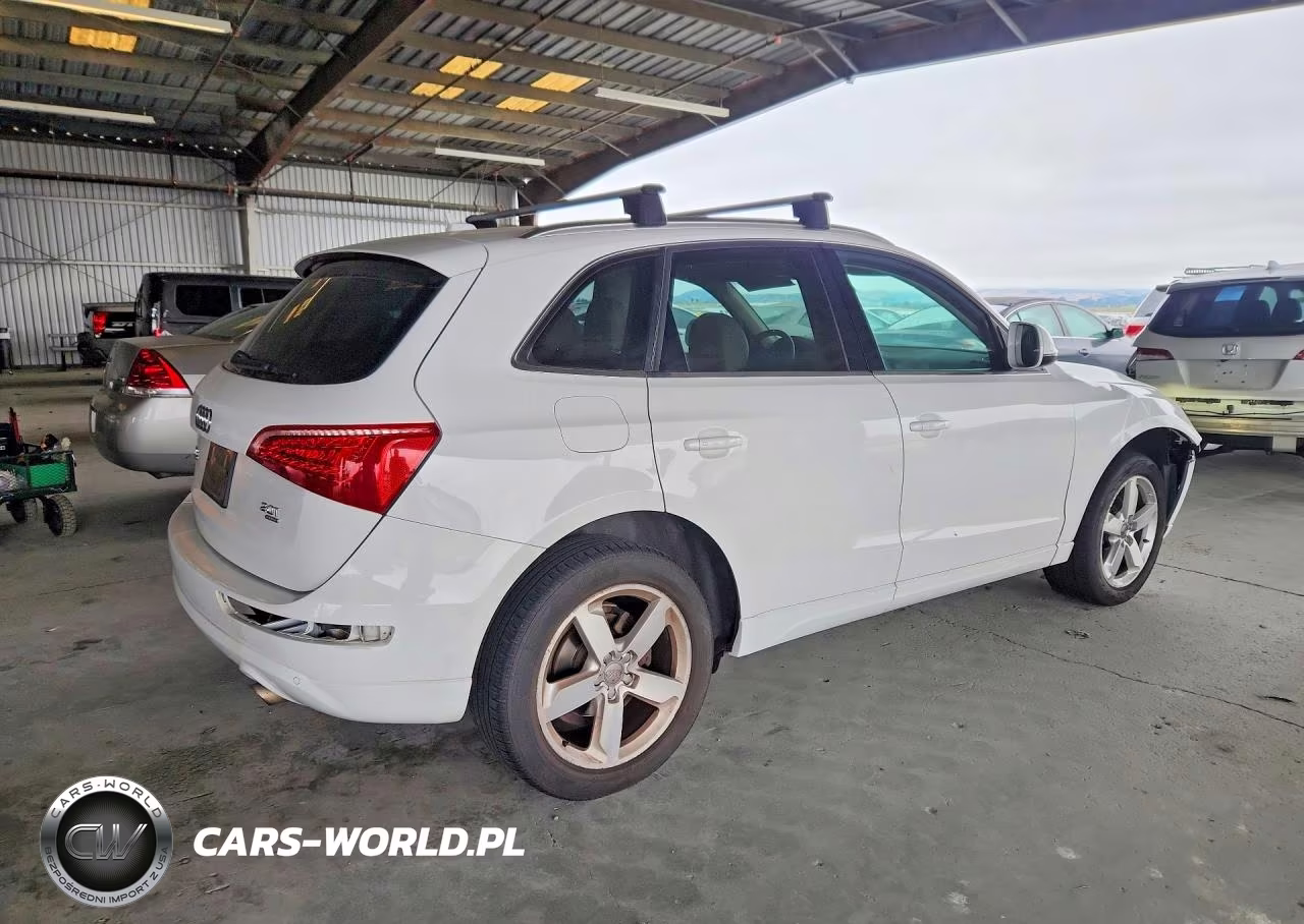 2011 Audi Q5 Premium Plus VIN:WA1LFAFP5BA079792 - 3