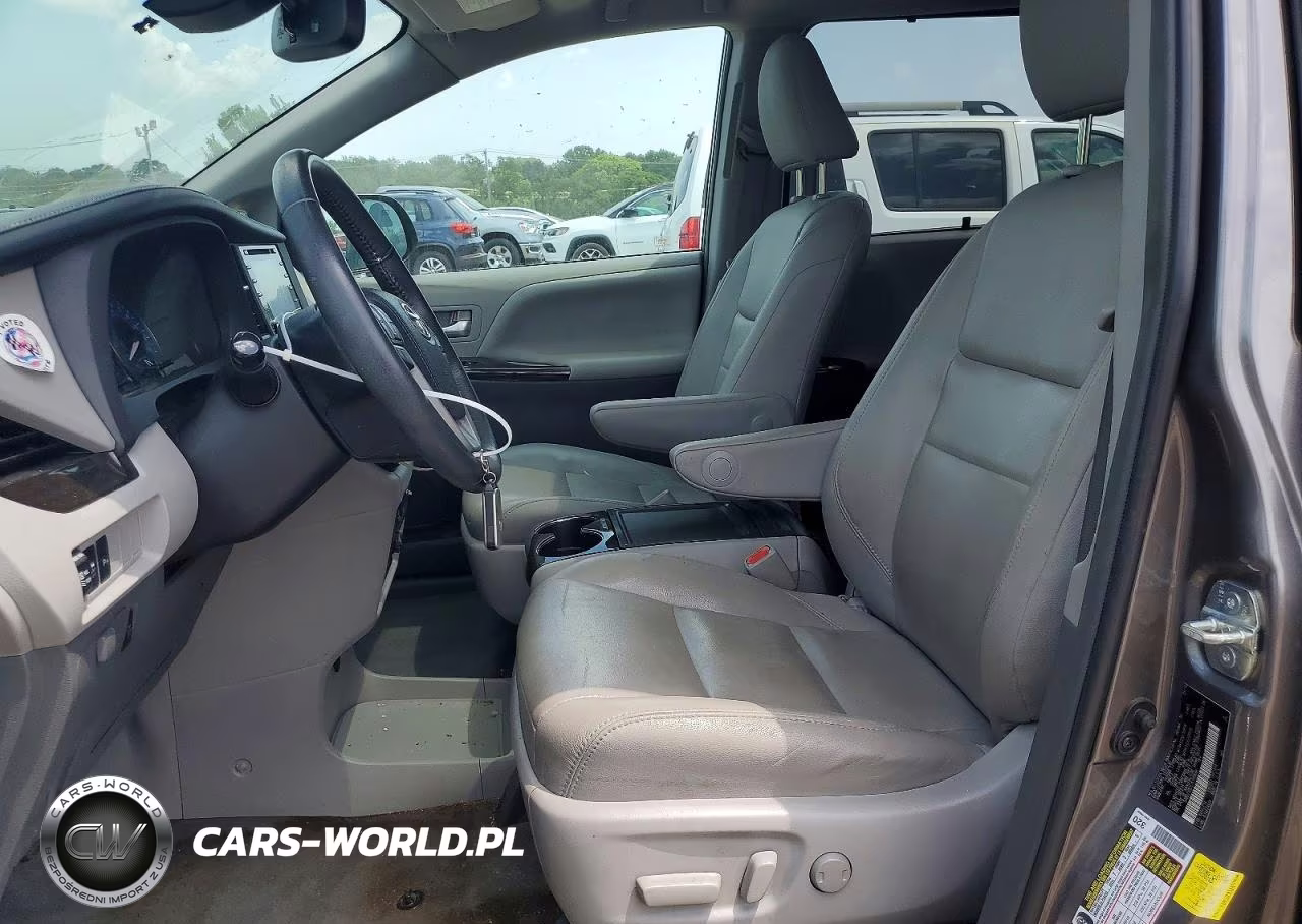 2018 Toyota Sienna Xle 7-Passenger VIN:5TDDZ3DC5JS199686 - 7