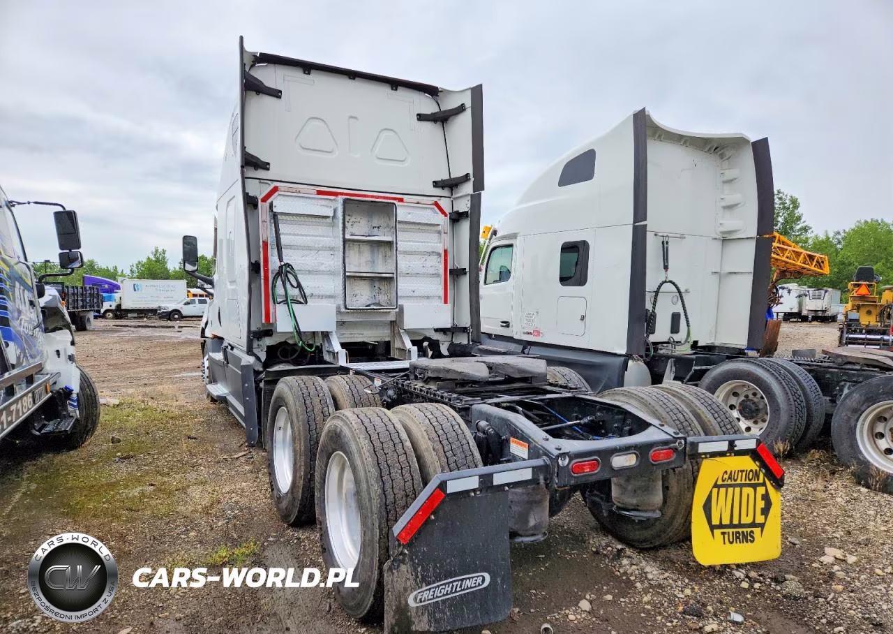 2025 Freightliner Cascadia Semi Truck VIN:3AKJHHDR1SSVY4329 - 3