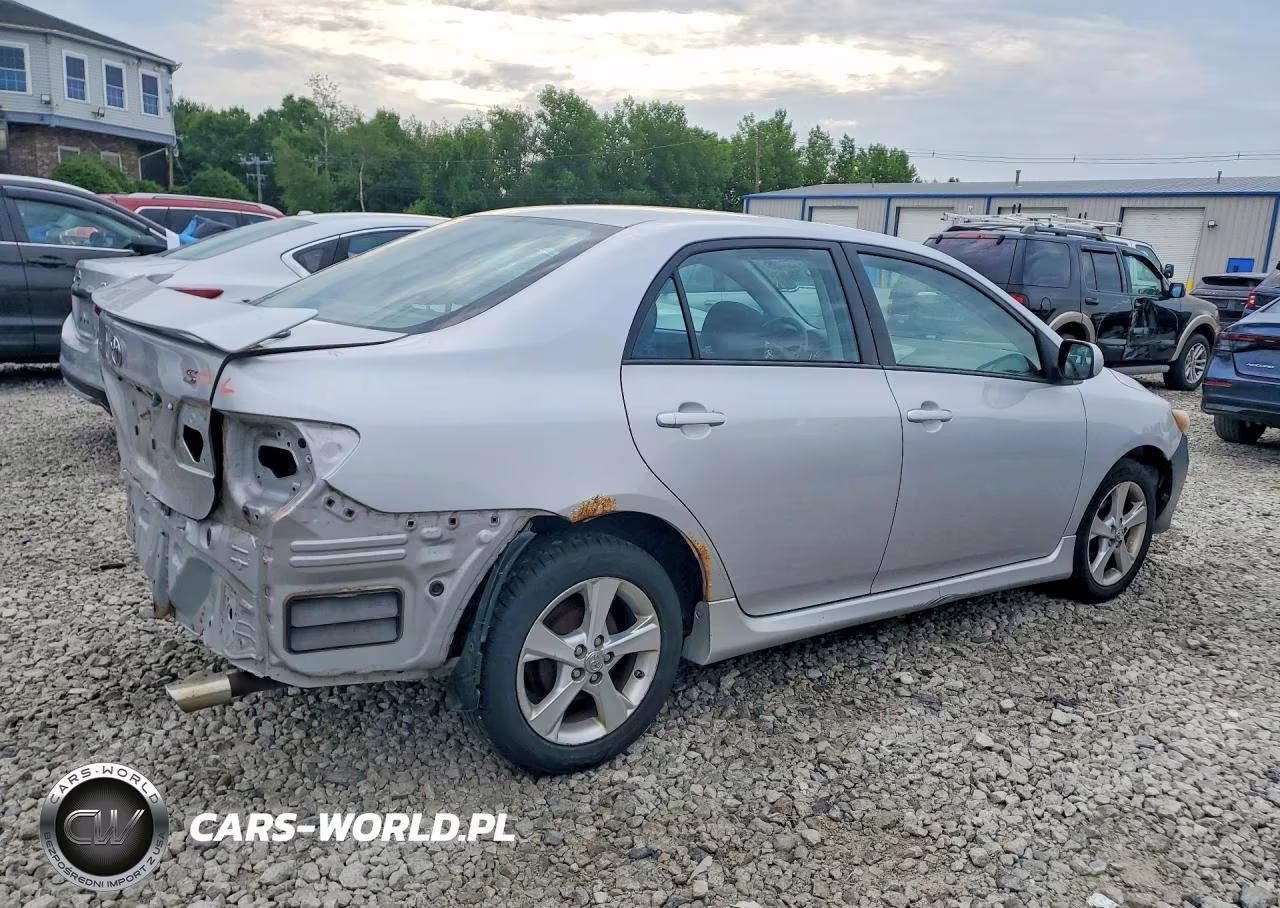 2011 Toyota Corolla S VIN:2T1BU4EE1BC655267 - 3