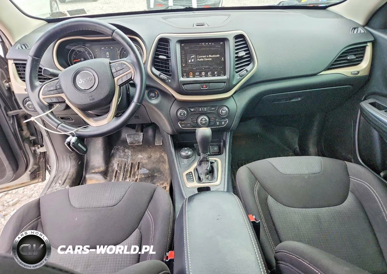 2015 Jeep Cherokee Latitude VIN:1C4PJMCS3FW757271 - 8