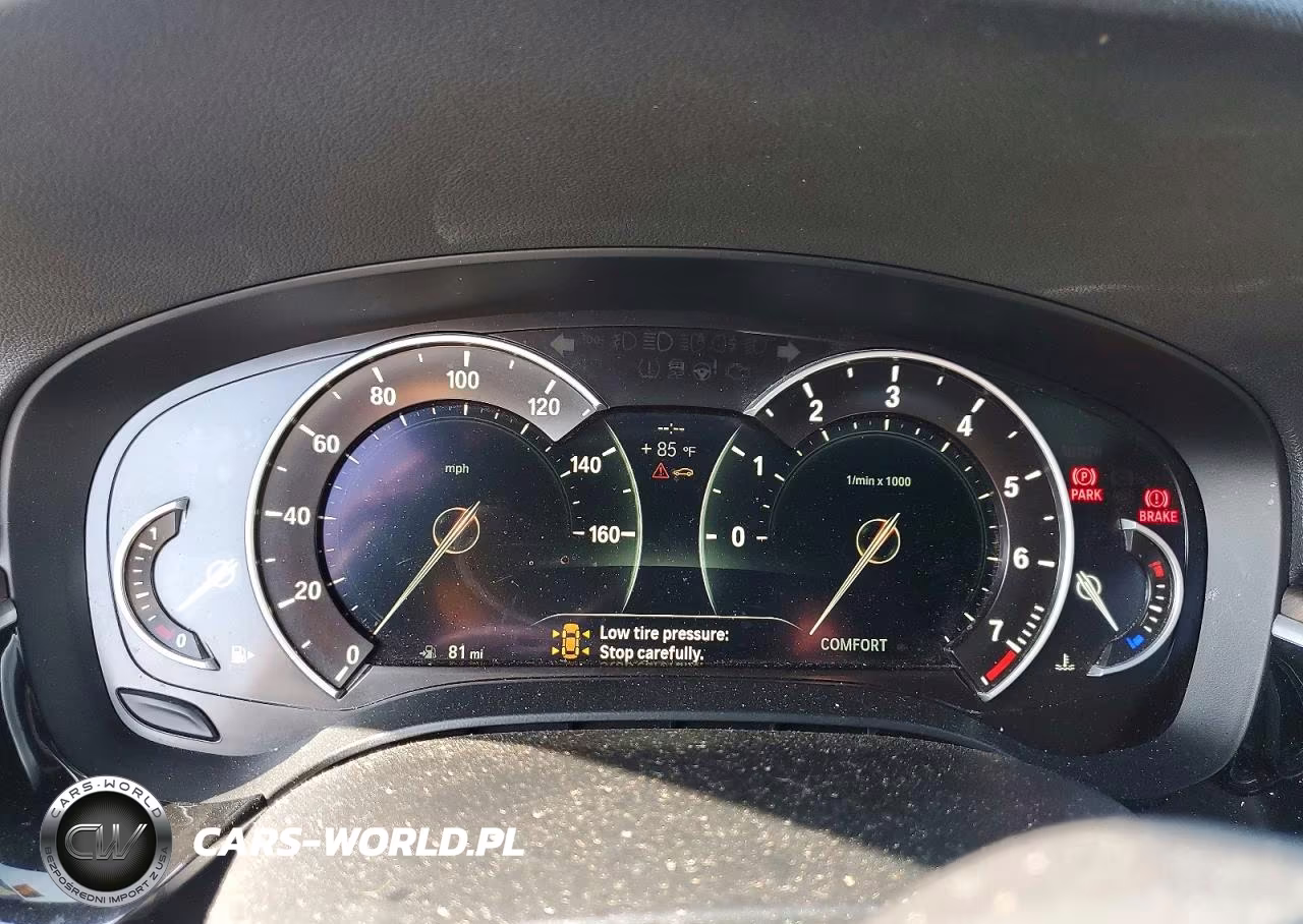 2019 BMW 540 I VIN:WBAJE5C52KWW16712 - 9