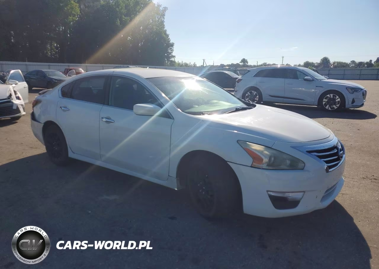 2015 Nissan Altima 2.5 S VIN:1N4AL3APXFN386033 - 4