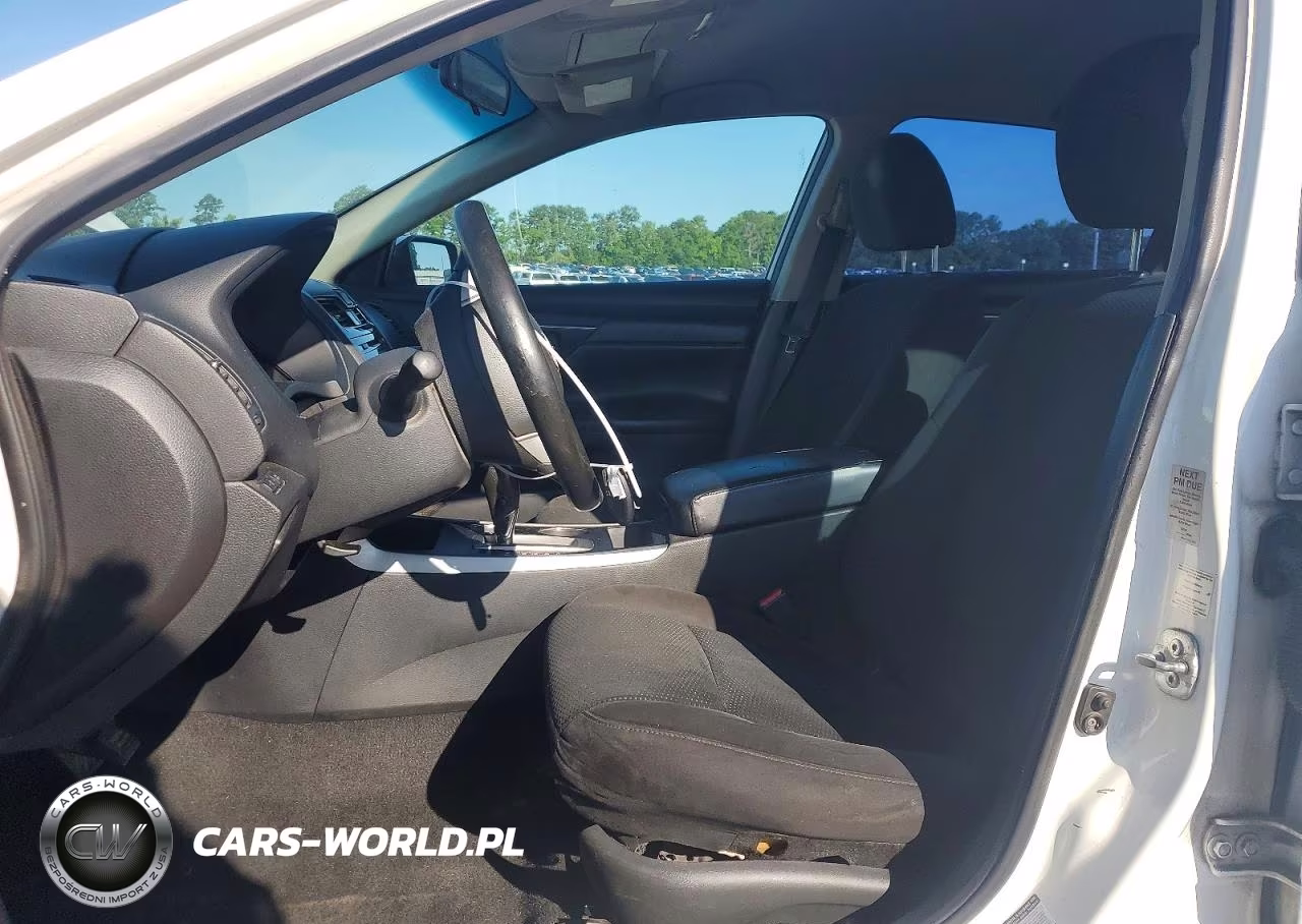 2015 Nissan Altima 2.5 S VIN:1N4AL3APXFN386033 - 7