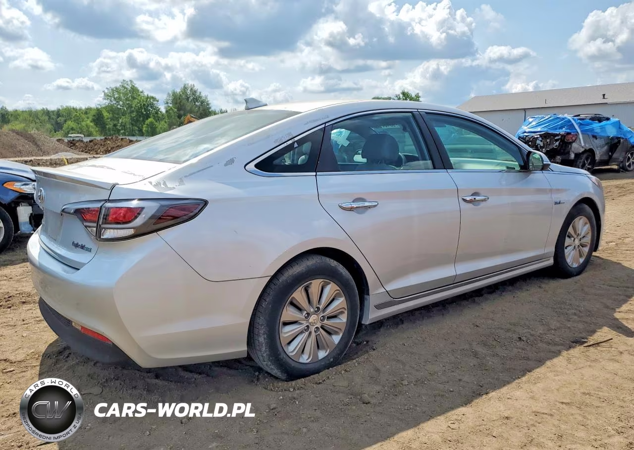 2017 Hyundai Sonata Hybrid Se VIN:KMHE24L1XHA044021 - 3