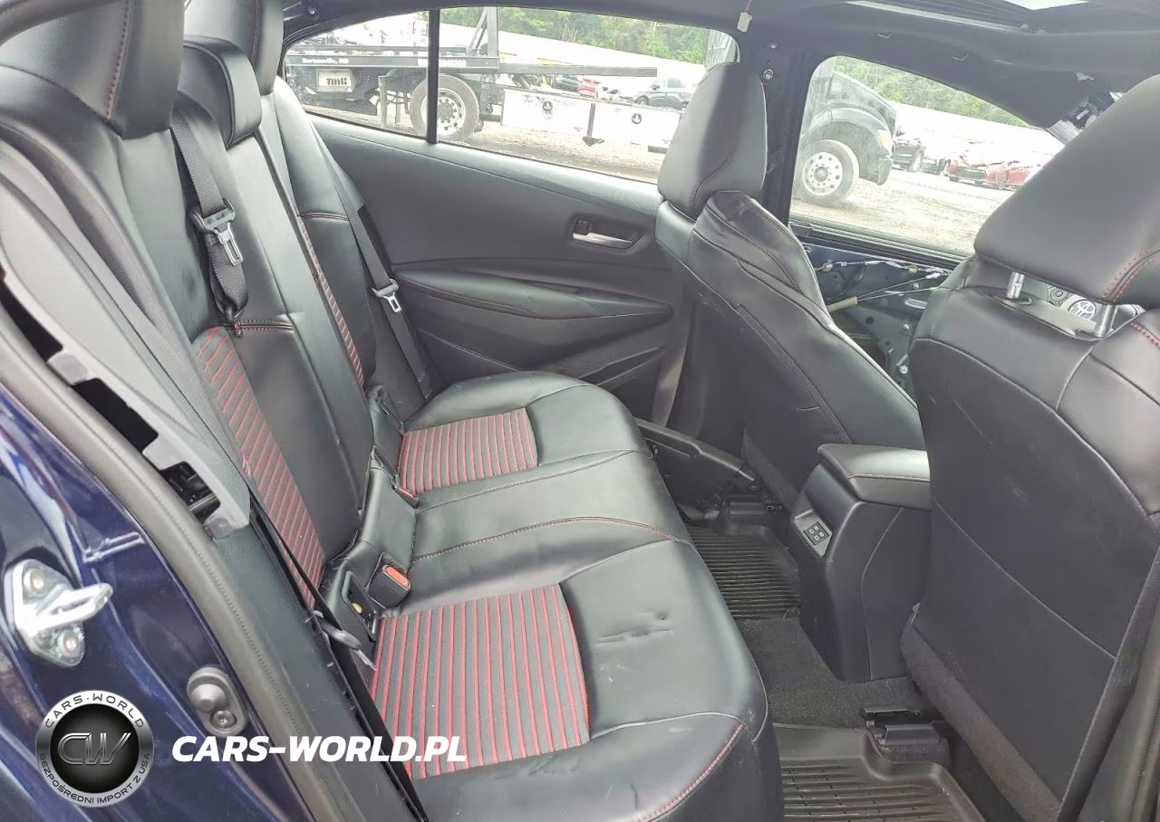 2025 Toyota Corolla Xse VIN:5YFT4MCE3SP231385 - 10