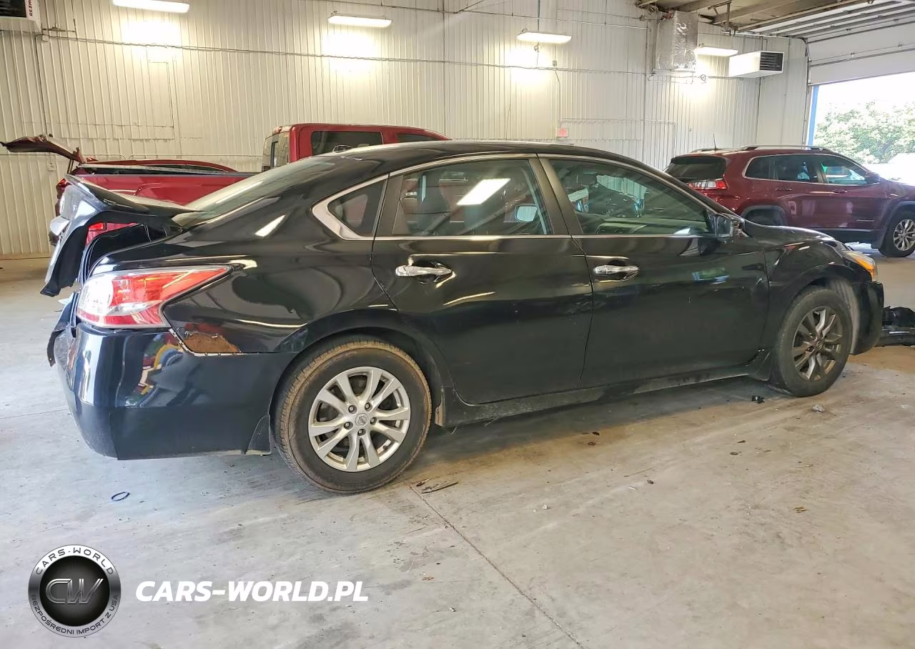 2015 Nissan Altima 2.5 S VIN:1N4AL3AP0FN907728 - 3