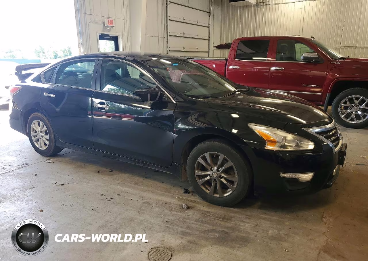2015 Nissan Altima 2.5 S VIN:1N4AL3AP0FN907728 - 4