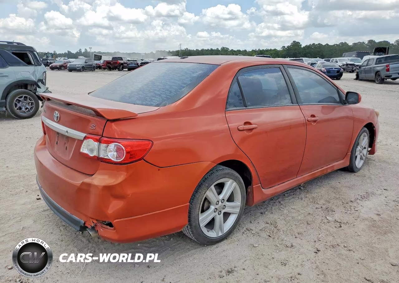 2013 Toyota Corolla S Special Edition VIN:2T1BU4EE5DC090573 - 3
