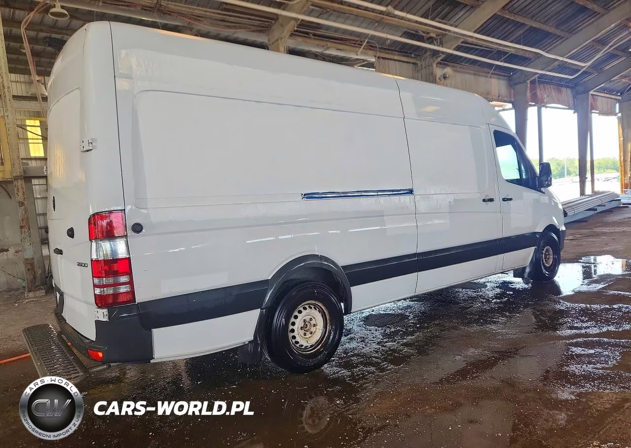 2016 Mercedes-Benz Sprinter 2500 Delivery Van VIN:WD3PE8DD0GP361204 - 3