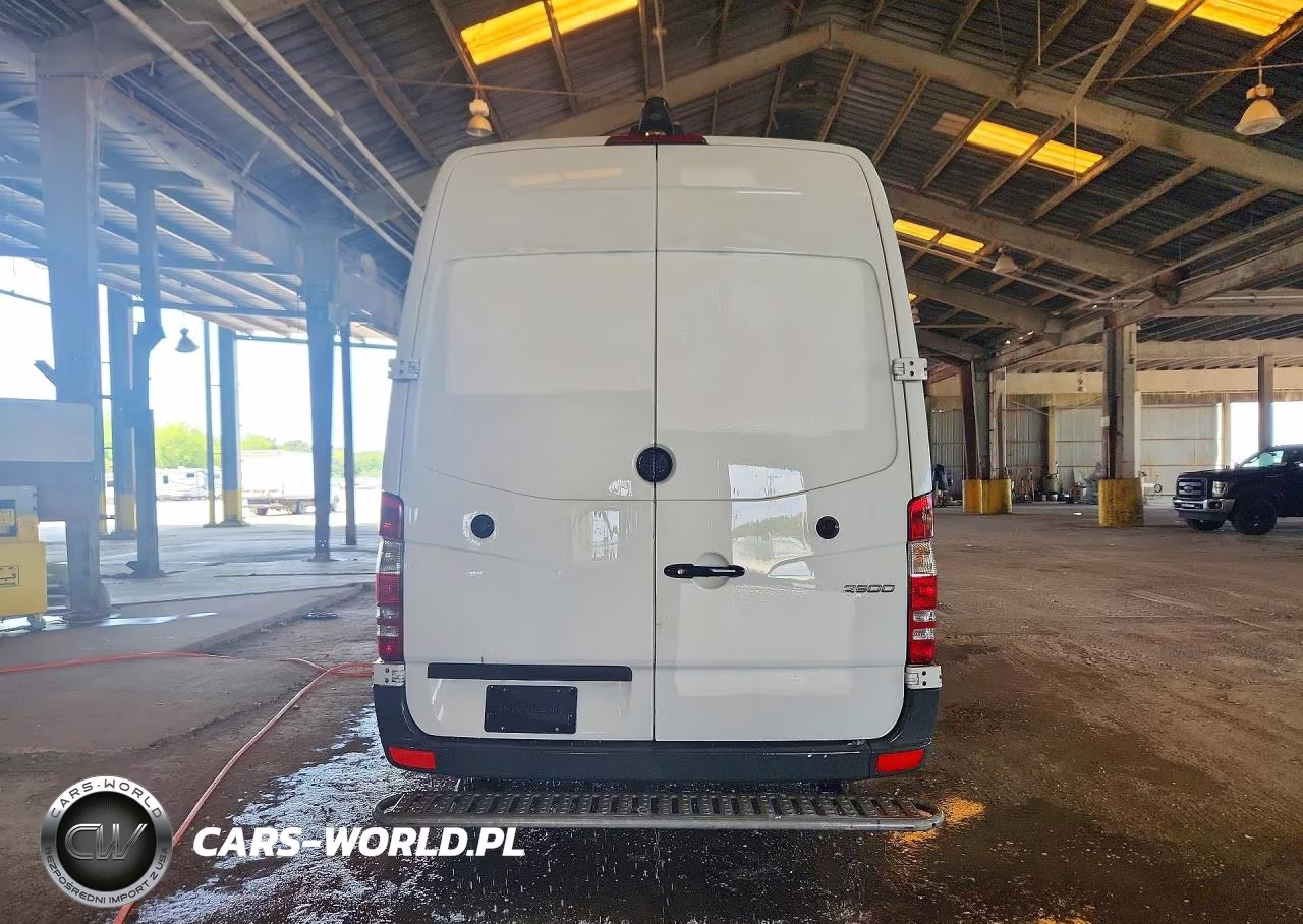 2016 Mercedes-Benz Sprinter 2500 Delivery Van VIN:WD3PE8DD0GP361204 - 6