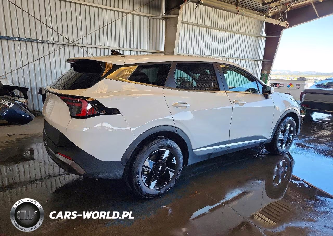 2026 Kia Sportage Lx VIN:5XYK23DF5TG384343 - 3