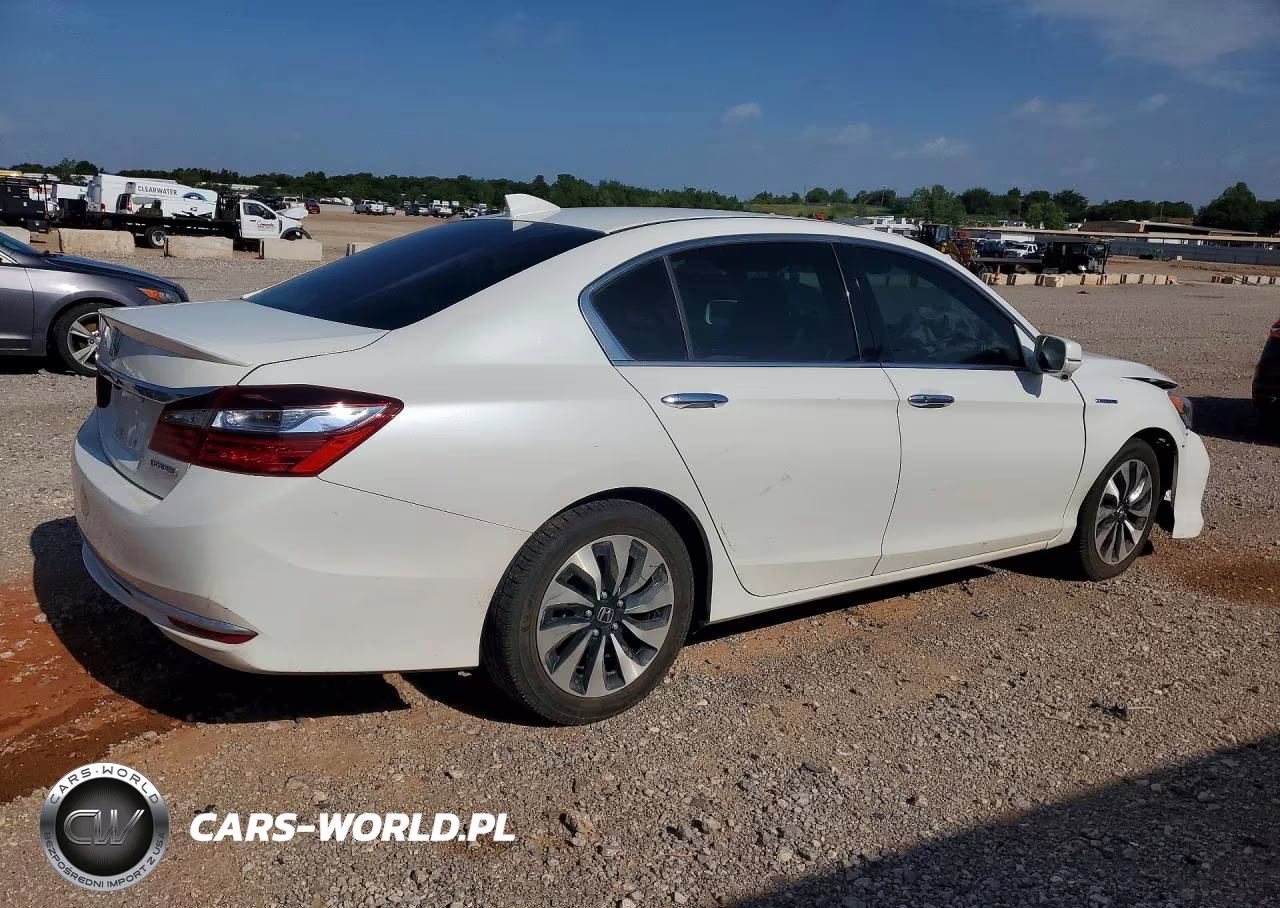 2017 Honda Accord Hybrid VIN:JHMCR6F37HC002442 - 3