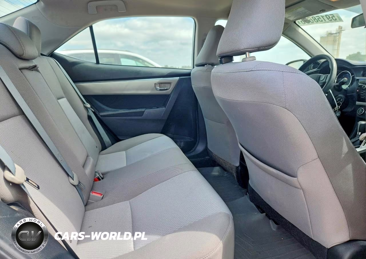 2016 Toyota Corolla Le VIN:5YFBURHE3GP448167 - 10